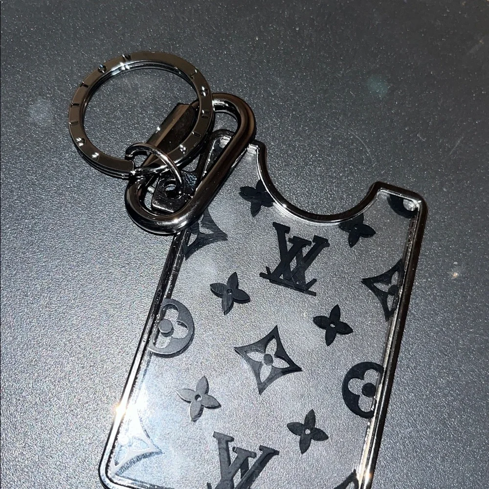 Louis Vuitton Keychain Card ID 🪪 ID WALLET